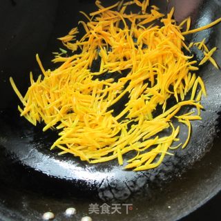 南瓜丝煎蛋的做法步骤：4