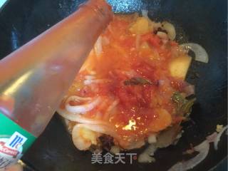 秘制西红柿牛腩的做法步骤：3