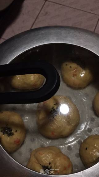 奶香胡萝卜馒头的做法步骤：1