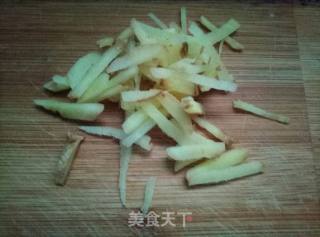 蒜薹炒肉的做法步骤：2
