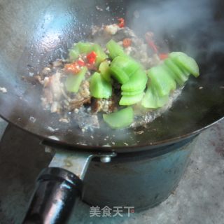 莴笋煮鱼的做法步骤：7