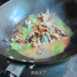 莴笋煮鱼的做法步骤：9