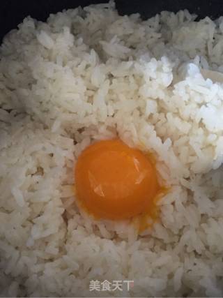 彩椒炒饭的做法步骤：3