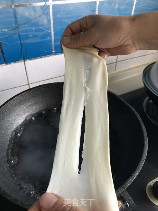 油泼面的做法步骤：4