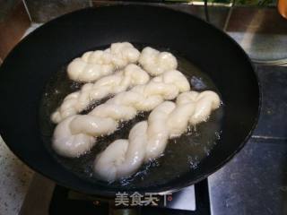 椰蓉蜂蜜大麻花的做法步骤：6