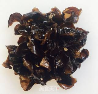 韭菜苔炒鸡蛋的做法步骤：2