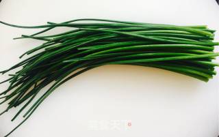 韭菜苔炒鸡蛋的做法步骤：3