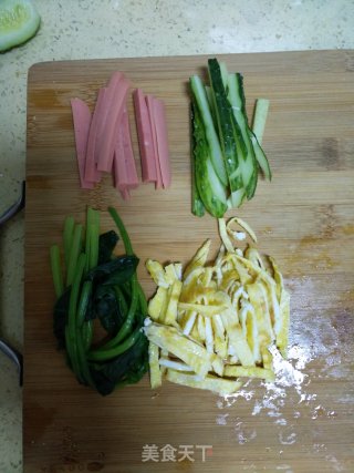 菠菜双拼寿司的做法步骤：3