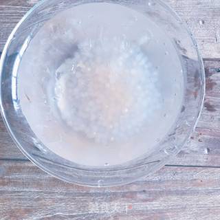 夏日午后来一杯芒果西米露的做法步骤：2