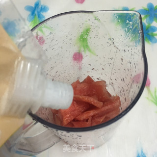 鲜榨西瓜汁的做法步骤：3