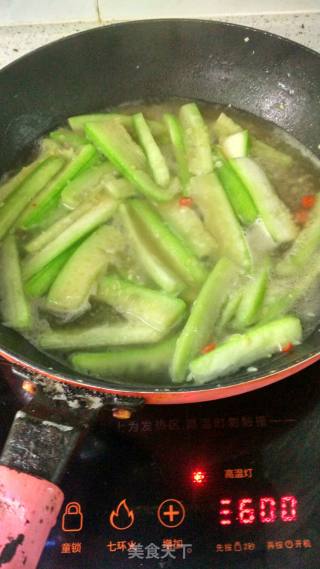 丝瓜焖饭的做法步骤：3