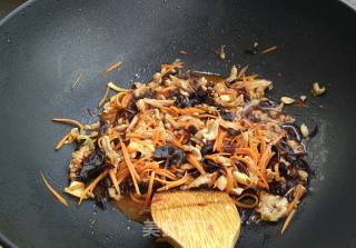 鱼香肉丝饭的做法步骤：15