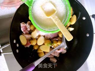 土豆烧肉的做法步骤：9