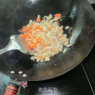 咸萝卜丁烧腊肉的做法步骤：5
