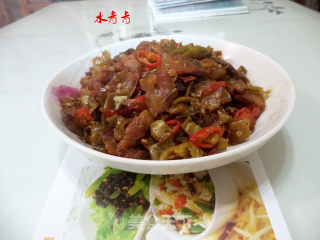 干烧酸辣腊肉的做法步骤：10