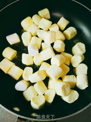 榴莲牛轧饼的做法步骤：2