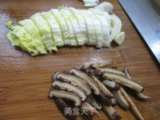 香菇炒娃娃菜的做法步骤：2