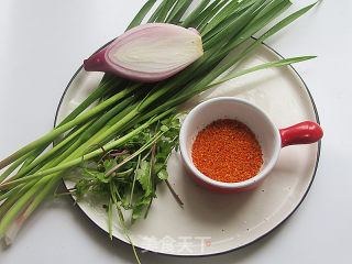 蒜香臭豆腐的做法步骤：1