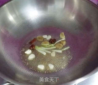 猴头菇烧鸡翅根的做法步骤：8