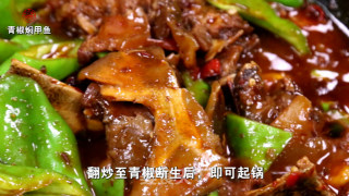 青椒焖甲鱼的做法步骤：5