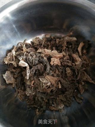 梅菜扣肉的做法步骤：1