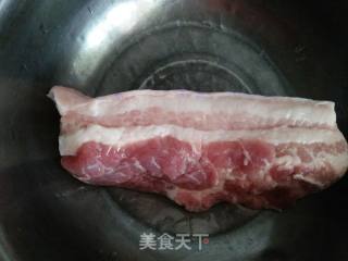梅菜扣肉的做法步骤：2
