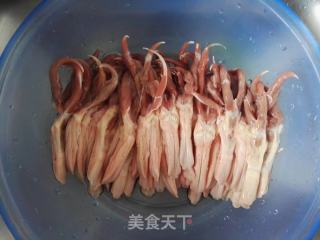 卤鸭舌的做法步骤：1