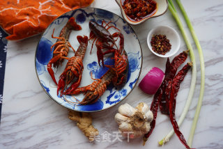 麻辣小龙虾的做法步骤：1