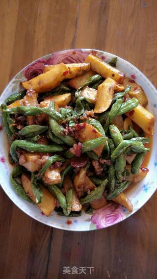 干煸土豆豆角的做法步骤：6