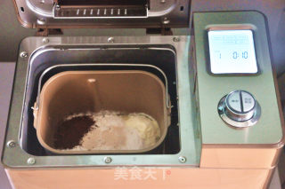 巧克力花生酱三明治的做法步骤：1