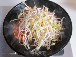 虫草花炒豆芽的做法步骤：4