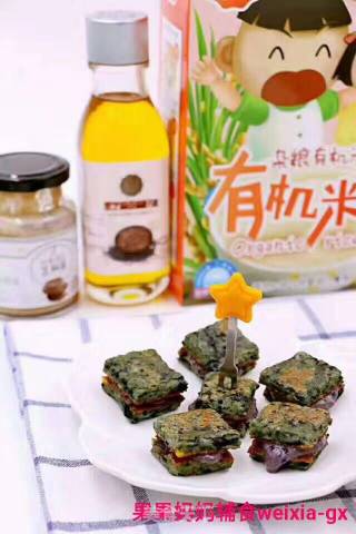 果果妈妈 ????辅食分享花生酱蓝莓夹心米粉蛋饼的做法步骤：8