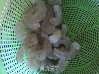 菠萝油条虾的做法步骤：1