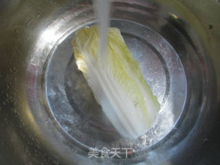 蘑菇娃娃菜筒骨汤的做法步骤：2
