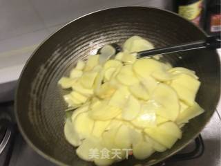 青椒土豆片的做法步骤：5