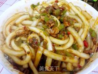 双椒肉酱香土豆粉的做法步骤：11