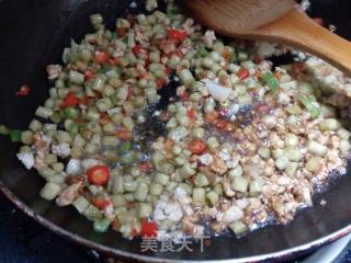 酸豆角炒肉末的做法步骤：10