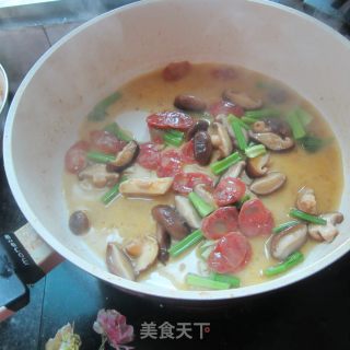 芹菜香肠炒香菇的做法步骤：8