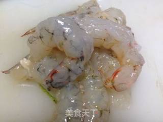 菠萝海鲜饭的做法步骤：5
