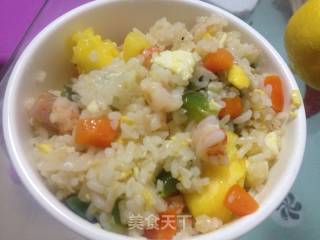 菠萝海鲜饭的做法步骤：12