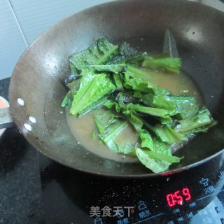 莴笋叶煮鱼丸的做法步骤：5