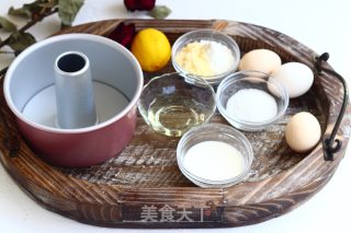 六寸中空戚风蛋糕的做法步骤：1