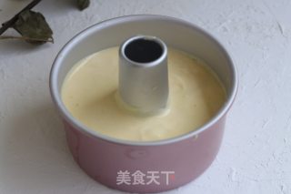六寸中空戚风蛋糕的做法步骤：10