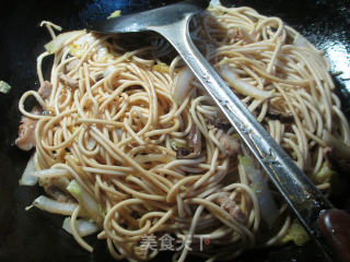 香菇猪肉娃娃菜炒面的做法步骤：8