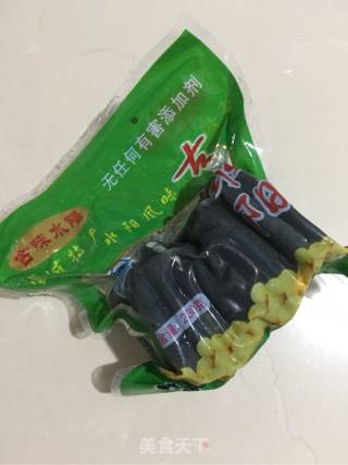 香菜拌臭豆腐的做法步骤：2