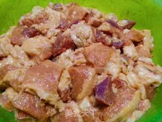 饼铛煎烤五花肉的做法步骤：1