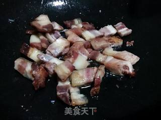 火腩炆薯仔的做法步骤：2