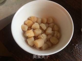 扁尖干贝冬瓜汤的做法步骤：2