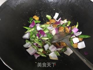 辣炒五花肉的做法步骤：5