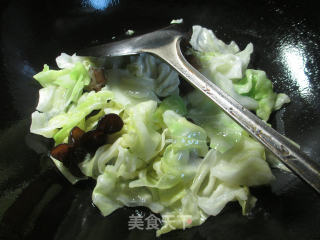 黑木耳圆白菜炒猪肝的做法步骤：8
